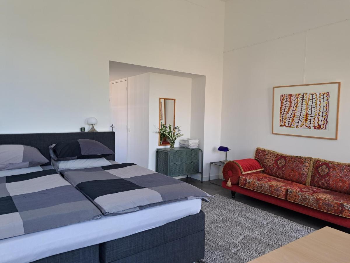 Luxe Ruime Studio Op Unieke, Rustige Locatie Dokkum Zewnętrze zdjęcie