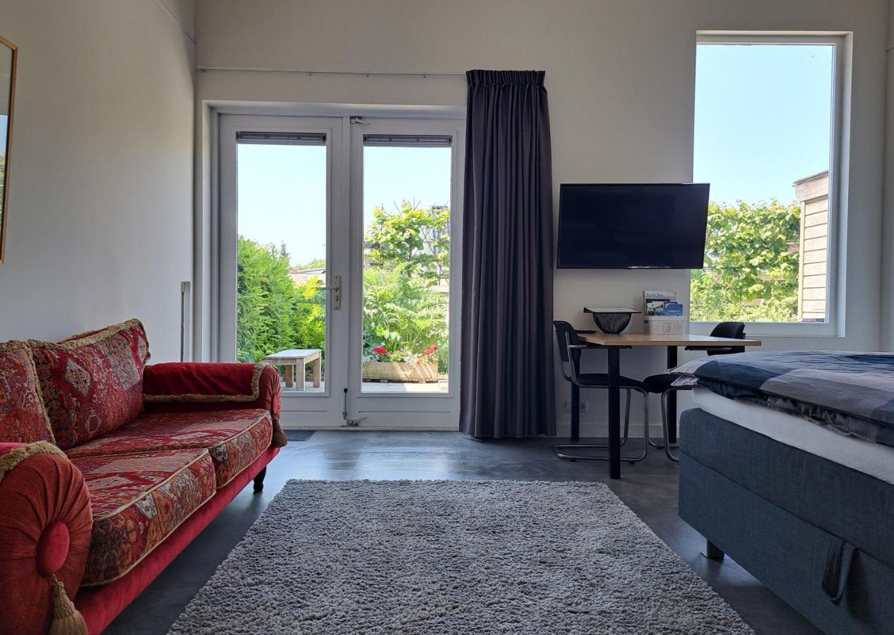 Luxe Ruime Studio Op Unieke, Rustige Locatie Dokkum Zewnętrze zdjęcie